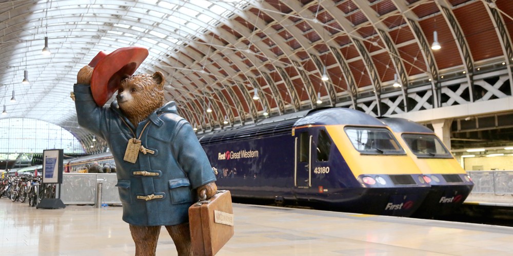 Gare à Paddington dans Londres